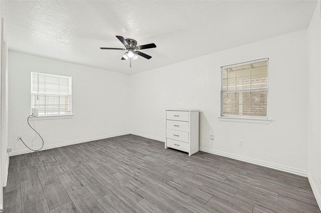 11878 Fairpoint Drive, Houston, TX 77099