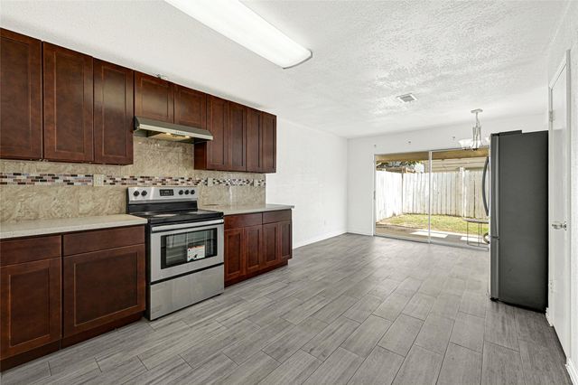 11878 Fairpoint Drive, Houston, TX 77099