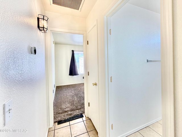 8981 E Mayberry Drive, Tucson, AZ 85730