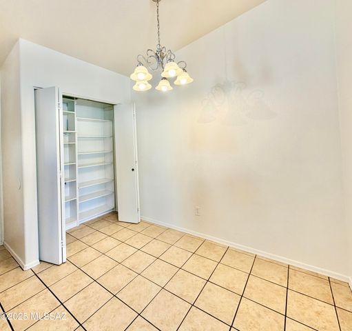 8981 E Mayberry Drive, Tucson, AZ 85730