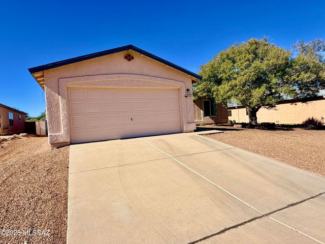 8981 E Mayberry Drive, Tucson, AZ 85730