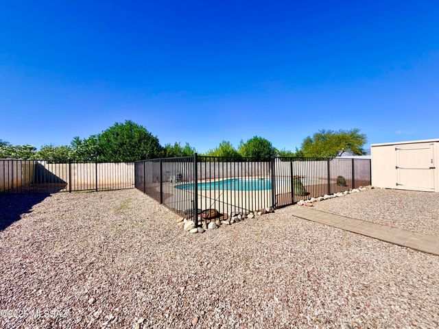 8981 E Mayberry Drive, Tucson, AZ 85730