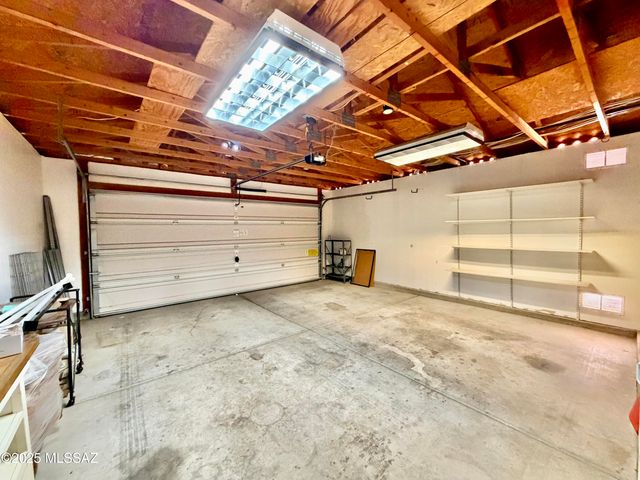 8981 E Mayberry Drive, Tucson, AZ 85730