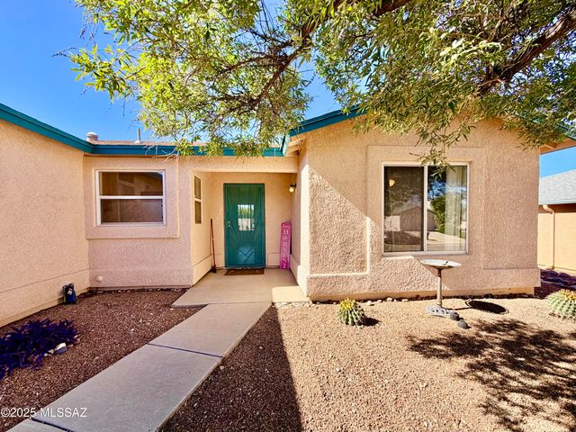 8981 E Mayberry Drive, Tucson, AZ 85730