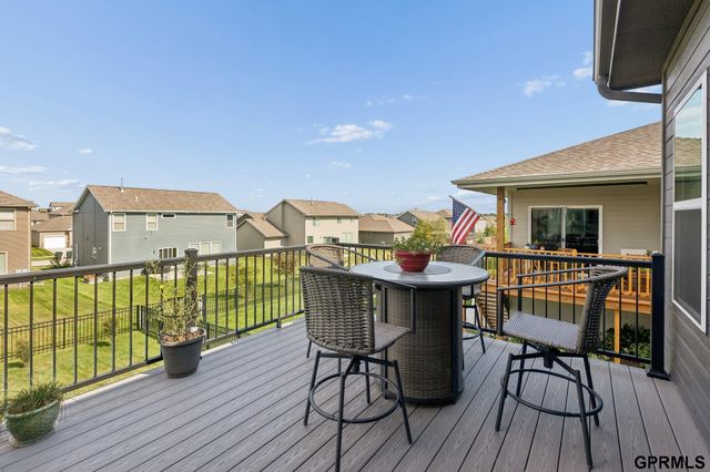 5113 N 209th Avenue, Elkhorn, NE 68022