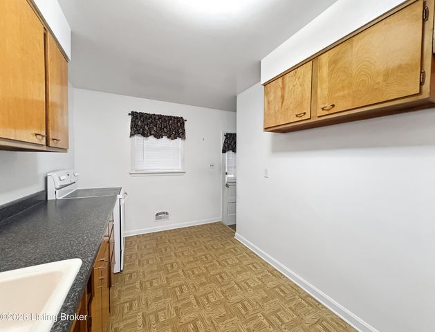 4113 Burrell Dr, Louisville, KY 40216