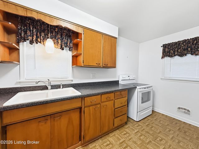 4113 Burrell Dr, Louisville, KY 40216