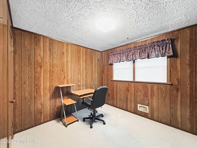 4113 Burrell Dr, Louisville, KY 40216