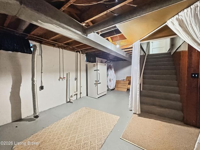 4113 Burrell Dr, Louisville, KY 40216