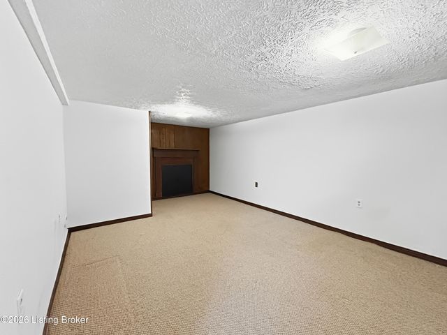 4113 Burrell Dr, Louisville, KY 40216