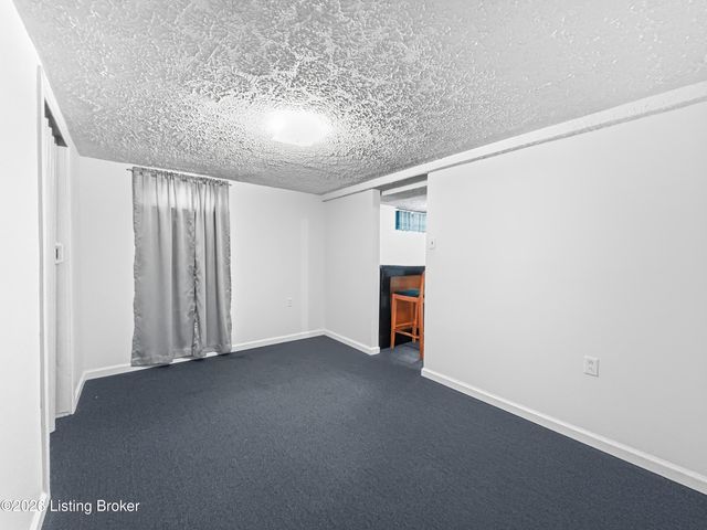 4113 Burrell Dr, Louisville, KY 40216