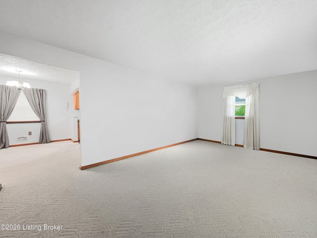 4113 Burrell Dr, Louisville, KY 40216
