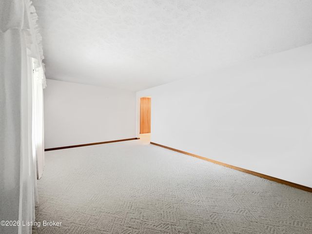 4113 Burrell Dr, Louisville, KY 40216