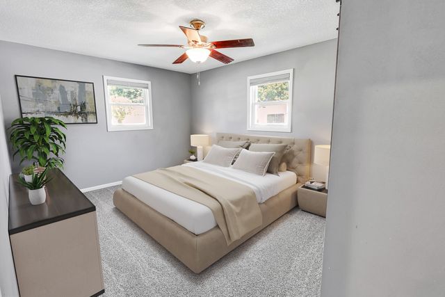 116 E 14th Street, Pella, IA 50219