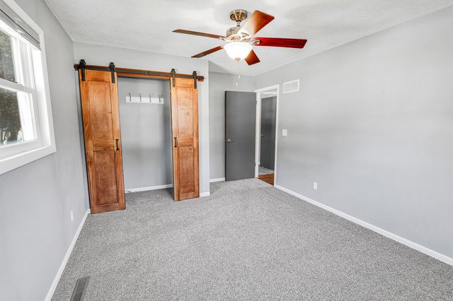 116 E 14th Street, Pella, IA 50219