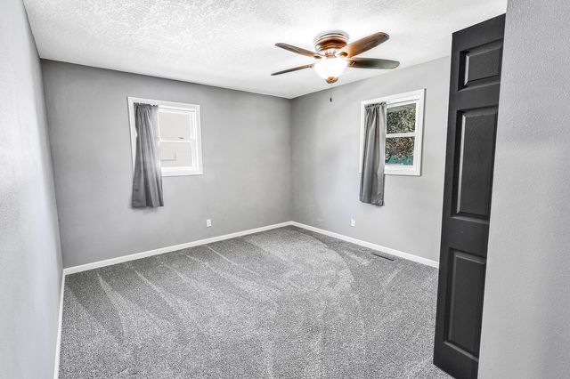 116 E 14th Street, Pella, IA 50219