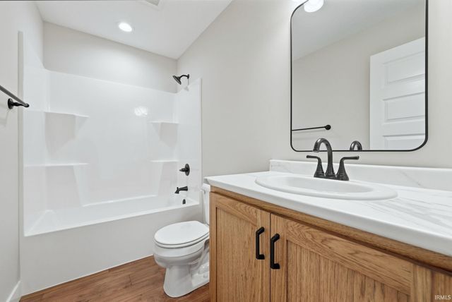 988 Arthur Heights Drive, Fort Wayne, IN 46818