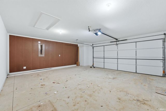 988 Arthur Heights Drive, Fort Wayne, IN 46818