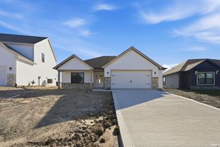 988 Arthur Heights Drive, Fort Wayne, IN 46818