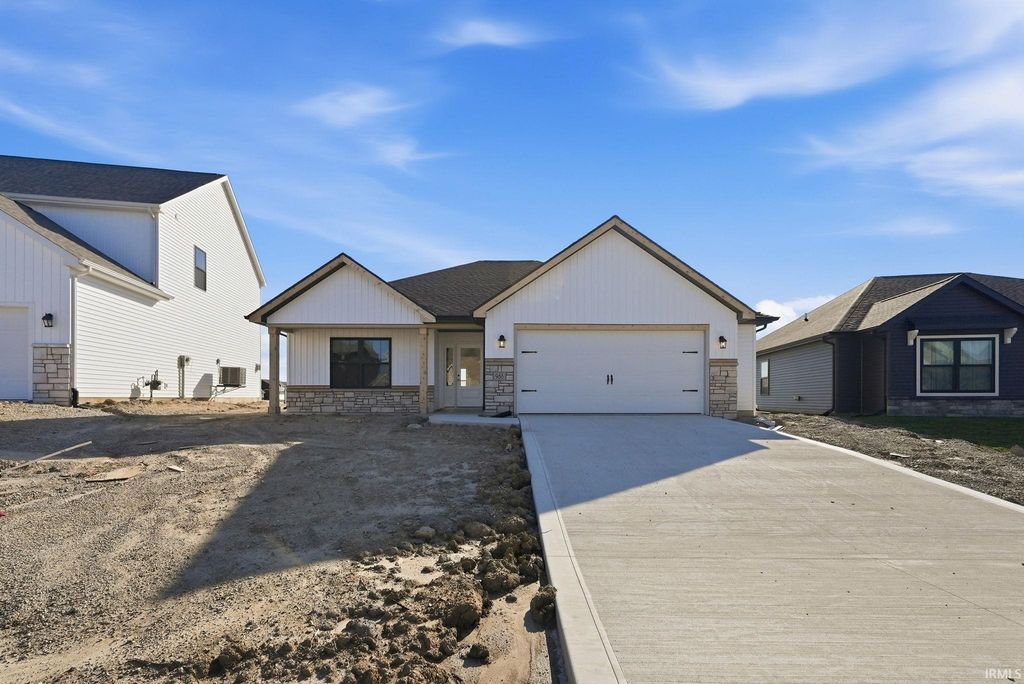 988 Arthur Heights Drive, Fort Wayne, IN 46818