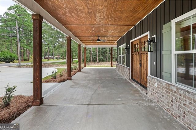 406 S Ash Street, Springfield, GA 31329