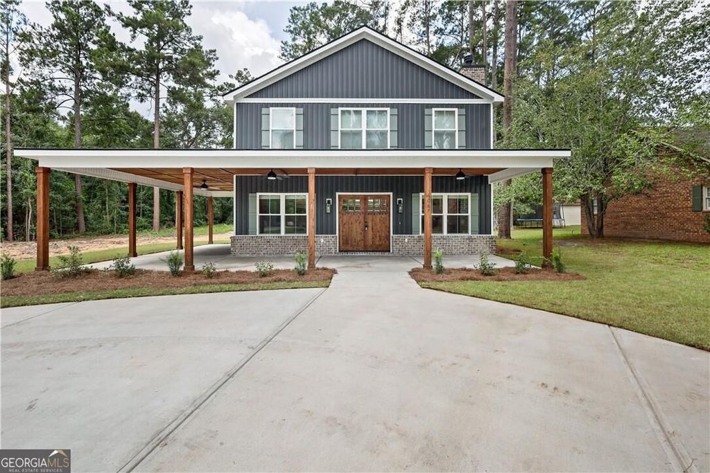 406 S Ash Street, Springfield, GA 31329