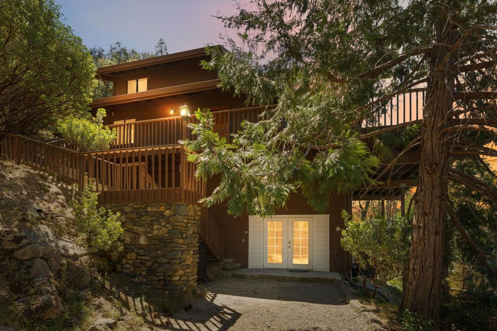 Image 1 of property listing at 56406 Marina View Way, Bass Lake, CA 93604