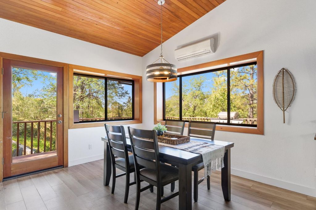 Image 10 of property listing at 56406 Marina View Way, Bass Lake, CA 93604