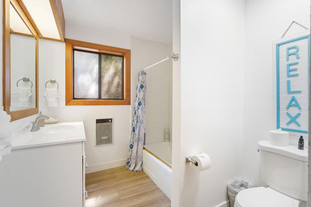 Image 16 of property listing at 56406 Marina View Way, Bass Lake, CA 93604