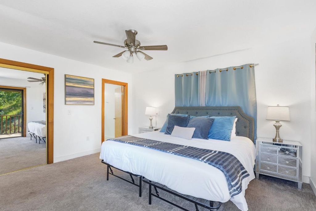 Image 23 of property listing at 56406 Marina View Way, Bass Lake, CA 93604