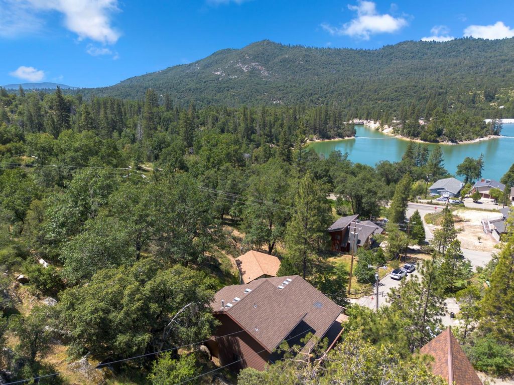 Image 44 of property listing at 56406 Marina View Way, Bass Lake, CA 93604