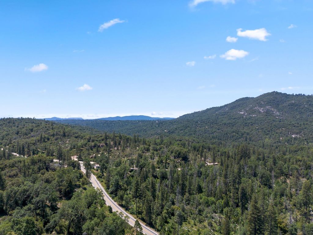 Image 52 of property listing at 56406 Marina View Way, Bass Lake, CA 93604