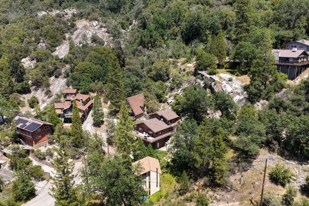 Image 61 of property listing at 56406 Marina View Way, Bass Lake, CA 93604