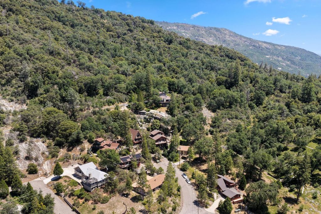 Image 64 of property listing at 56406 Marina View Way, Bass Lake, CA 93604