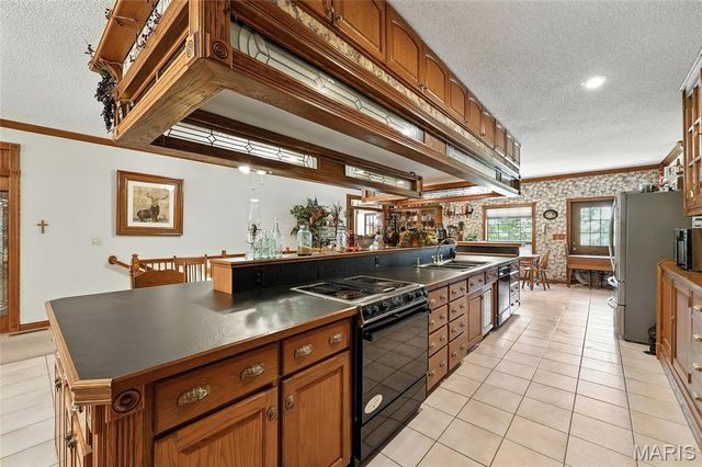 13 Pcr 351, Perryville, MO 63775