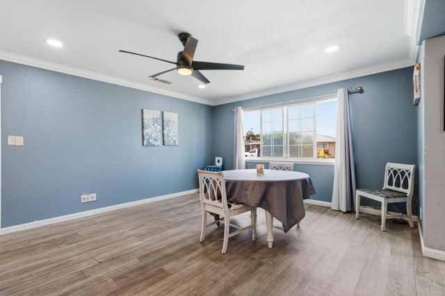 4867 E Leisure Avenue, Fresno, CA 93727