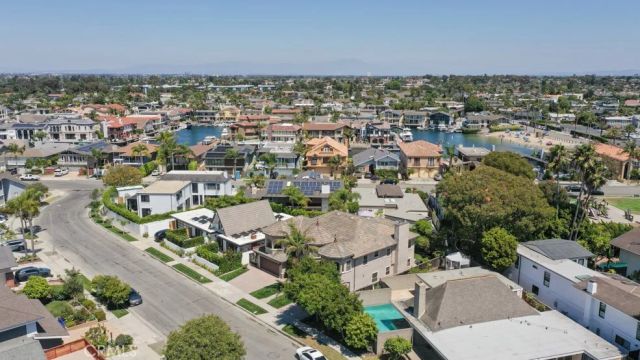 16802 Kamalii Drive, Huntington Beach, CA 92649