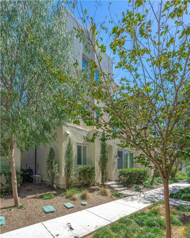 624 Cultivate, Irvine, CA 92618