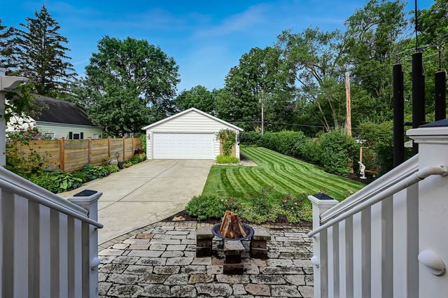 4622 Gilbert Avenue, Western Springs, IL 60558