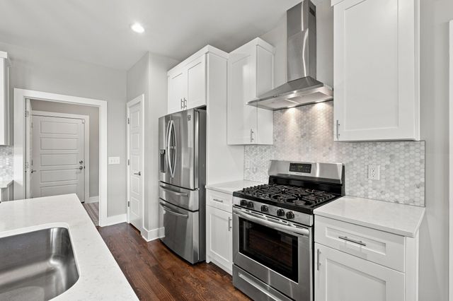 221 Downeymeade Dr, Nashville, TN 37214