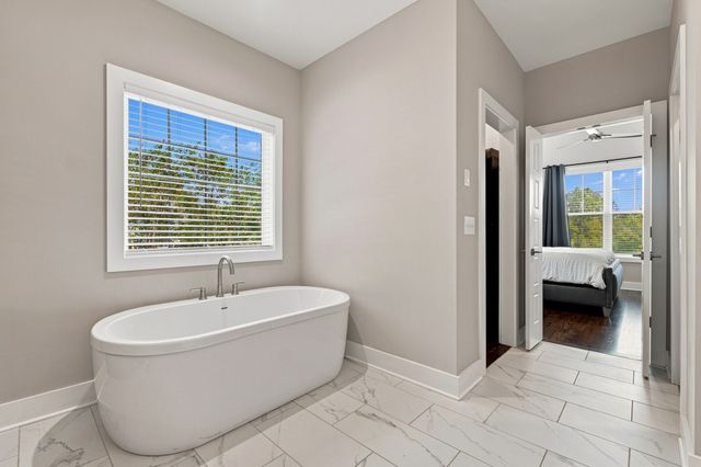221 Downeymeade Dr, Nashville, TN 37214
