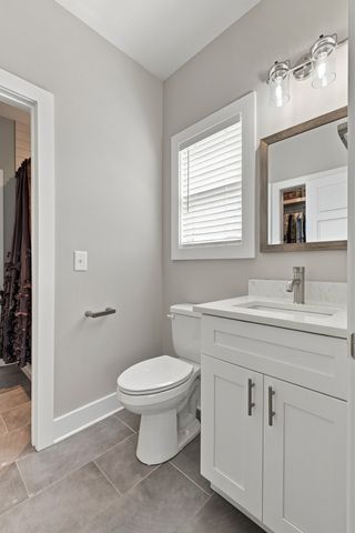 221 Downeymeade Dr, Nashville, TN 37214