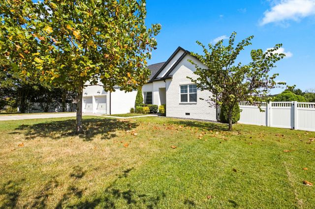 221 Downeymeade Dr, Nashville, TN 37214