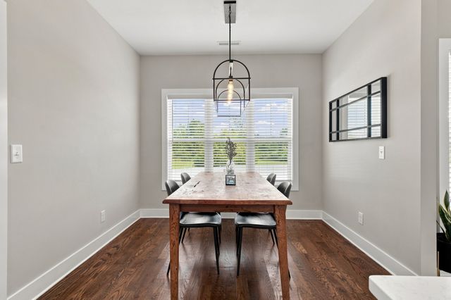 221 Downeymeade Dr, Nashville, TN 37214