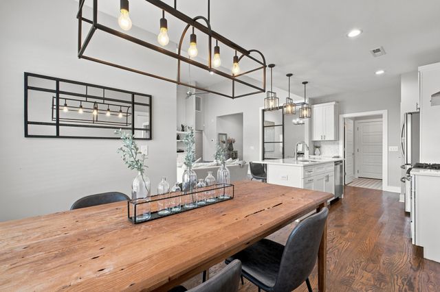 221 Downeymeade Dr, Nashville, TN 37214