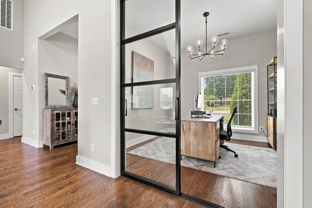 221 Downeymeade Dr, Nashville, TN 37214
