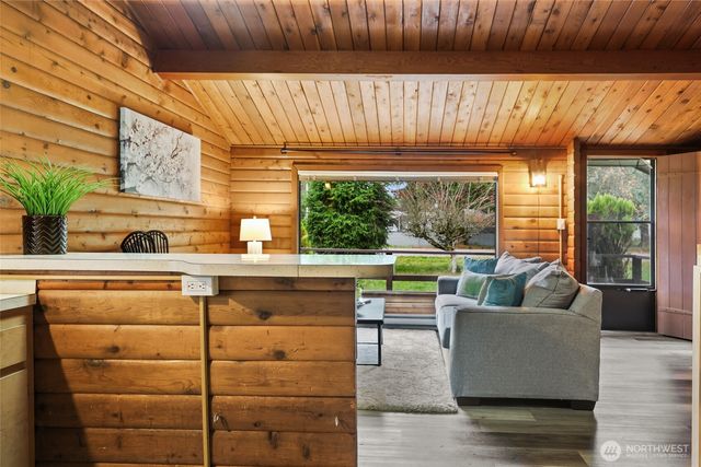 2806 Bona Vista Drive SW, Olympia, WA 98512