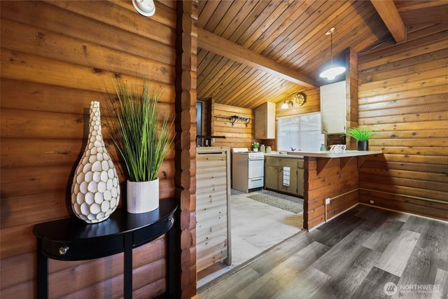 2806 Bona Vista Drive SW, Olympia, WA 98512