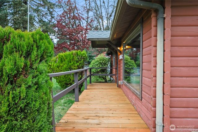 2806 Bona Vista Drive SW, Olympia, WA 98512