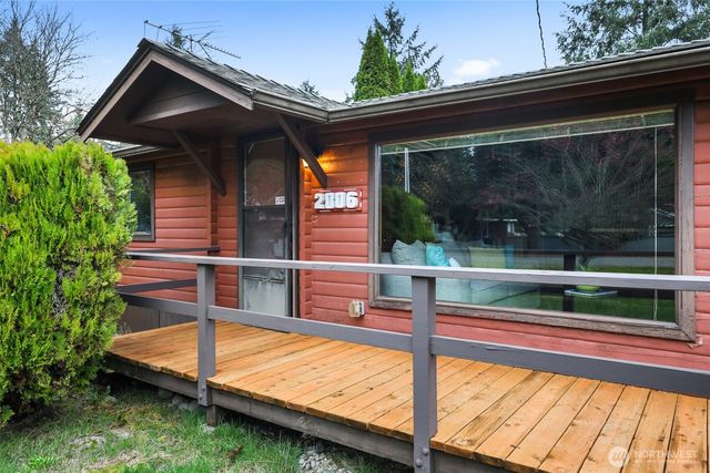 2806 Bona Vista Drive SW, Olympia, WA 98512